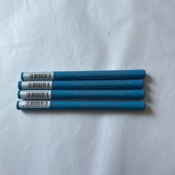 Lot of 4 - Essence Eyeliner Pen, 07 Jump & Swim brand new - Picture 5 of 6